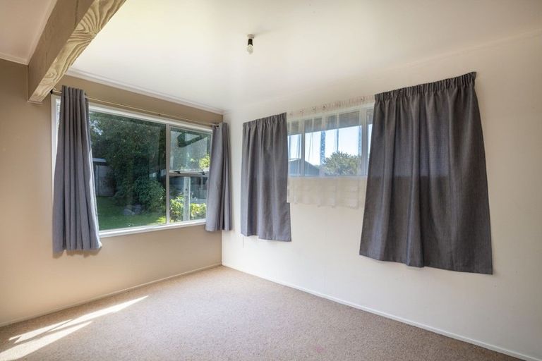 Photo of property in 27 Leslie Street, Waitara, 4320
