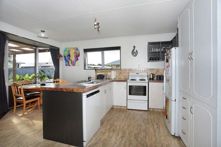 Photo of property in 100 Lethbridge Street, Feilding, 4702