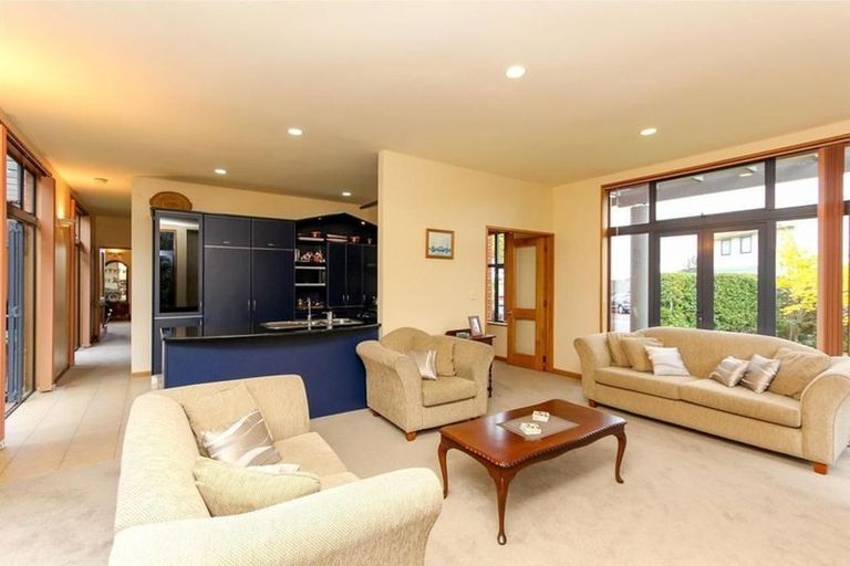 Photo of property in 96g Branch Road, Highlands Park, New Plymouth, 4312