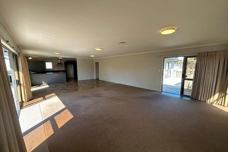 Photo of property in 1050 Papamoa Beach Road, Papamoa Beach, Papamoa, 3118