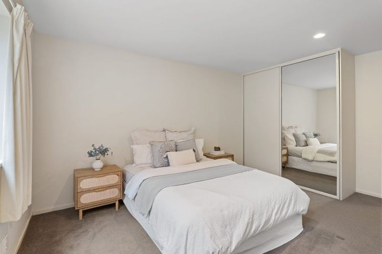 Photo of property in 1/21 Overdale Drive, Cashmere, Christchurch, 8022