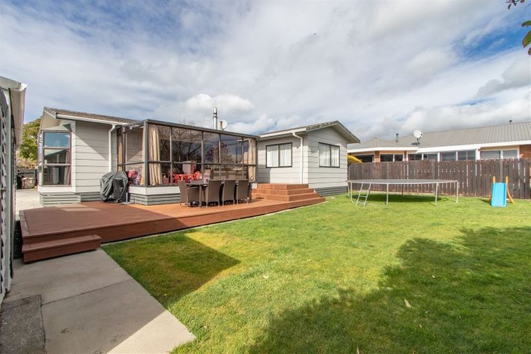 Photo of property in 26 Nikau Street, Inglewood, 4330