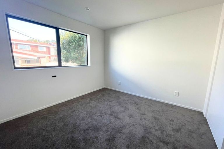 Photo of property in 104/318 Wairau Road, Glenfield, Auckland, 0629