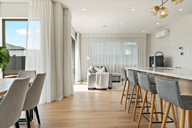 Photo of property in 25 Roa Avenue, Hobsonville, Auckland, 0616