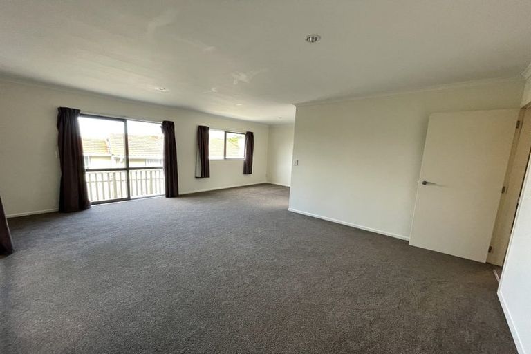 Photo of property in 12a Hiwi Crescent, Titahi Bay, Porirua, 5022