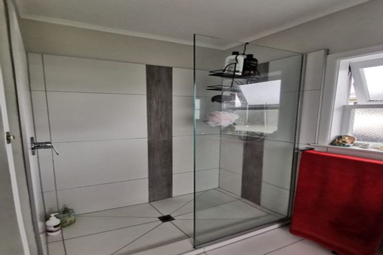 Photo of property in 103 Hurndall Street East, Maungaturoto, 0520