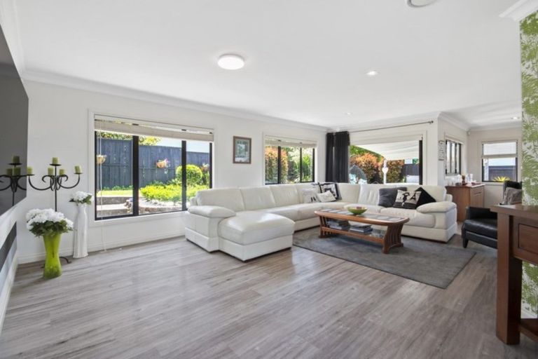 Photo of property in 34 Intrepid Crescent, Beachlands, Auckland, 2018