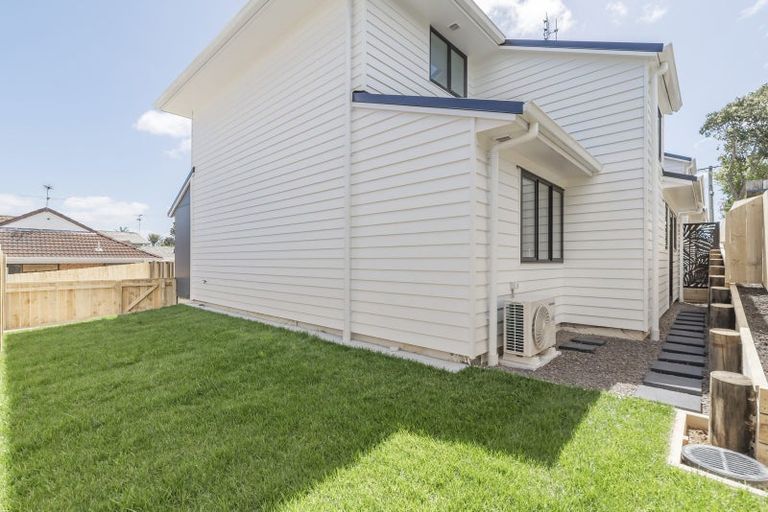 Photo of property in 30c Russell Road, Manurewa, Auckland, 2102