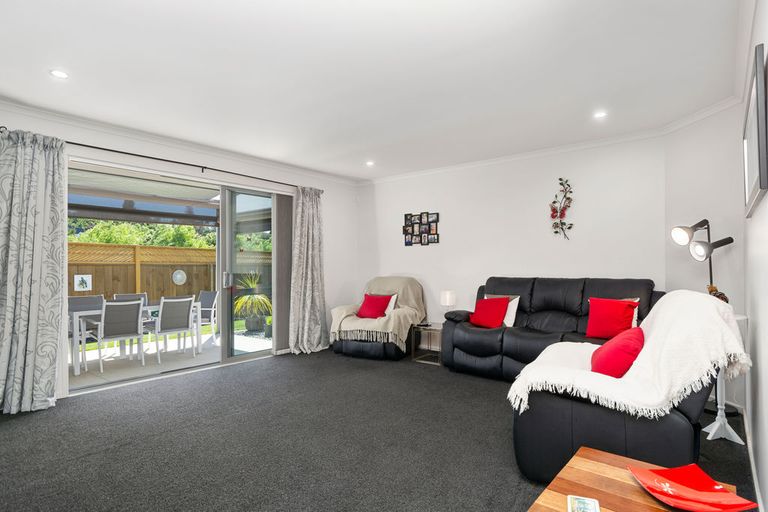 Photo of property in 56 Fairfax Crescent, Pyes Pa, Tauranga, 3112
