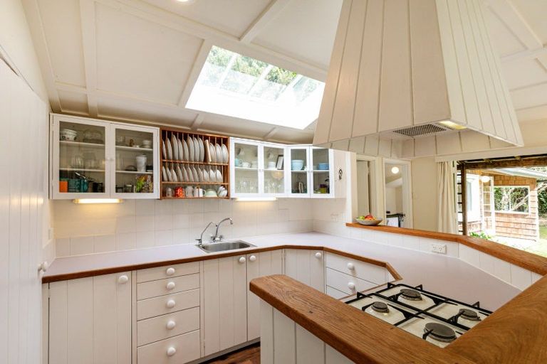 Photo of property in 103 Hinau Road, Waimauku, 0881