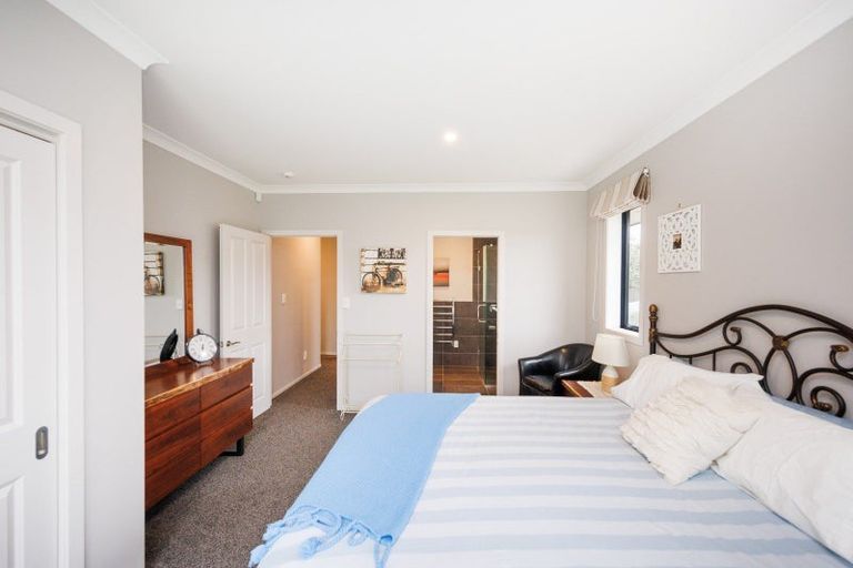 Photo of property in 18 Oak Crescent, Ashhurst, 4810