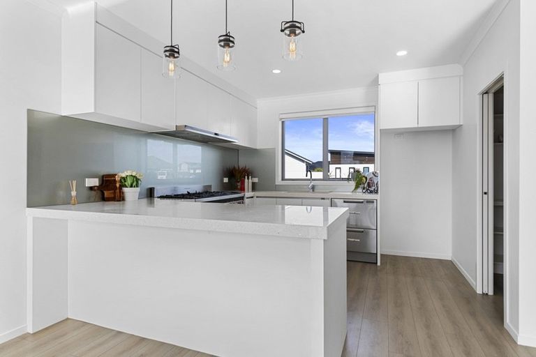 Photo of property in 2 Sydney Place, Flagstaff, Hamilton, 3210