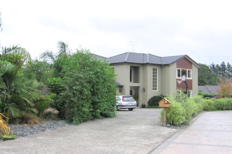 Photo of property in 12 Monkton Close, Greenhithe, Auckland, 0632