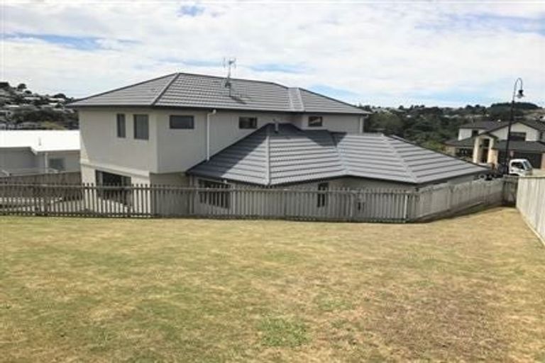 Photo of property in 20 Aotea Drive, Aotea, Porirua, 5024