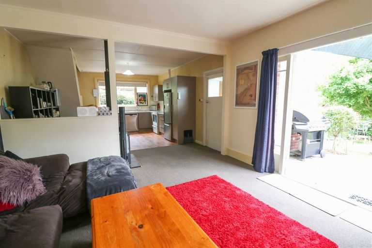 Photo of property in 1 Hertnon Street, West End, Timaru, 7910
