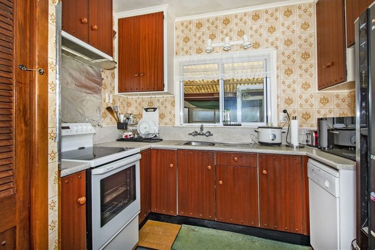 Photo of property in 11 Radcliffe Street, Kensington, Whangarei, 0112