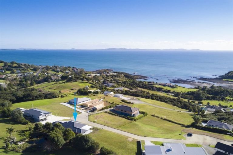 Photo of property in 31 Eagles Way, Cable Bay, 0420