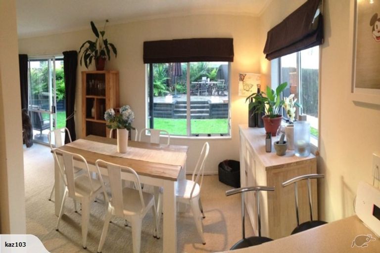 Photo of property in 4/56 Youngs Road, Papakura, 2110