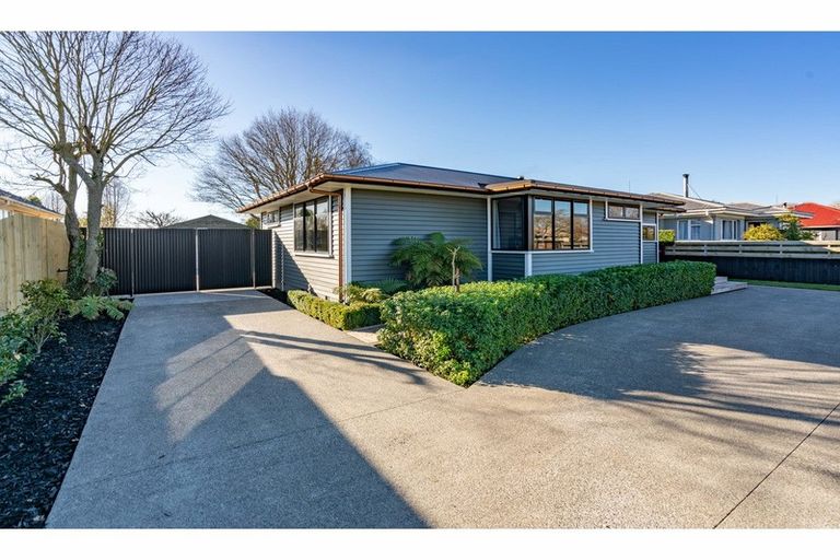 Photo of property in 32 Cridland Street West, Kaiapoi, 7630