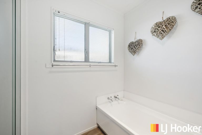 Photo of property in 15a Augustus Earle Place, Pukehangi, Rotorua, 3015