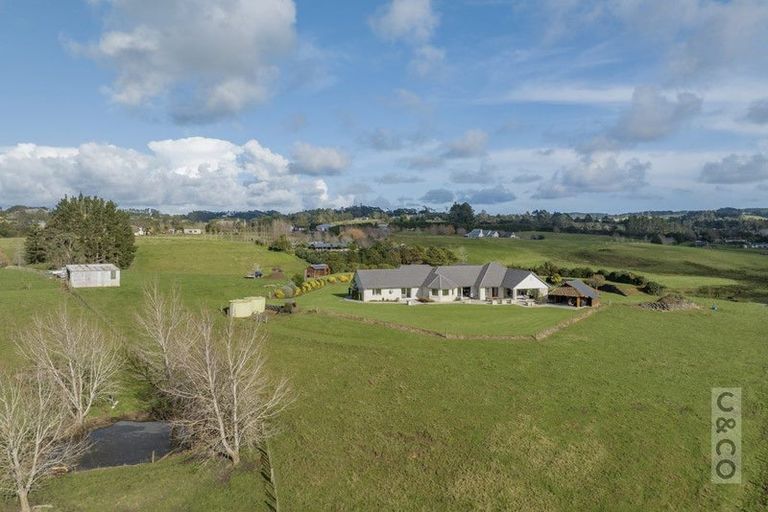 Photo of property in 1242 State Highway 16, Waimauku, 0883