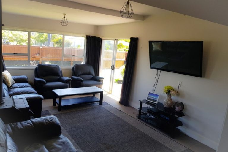 Photo of property in 57 Estuary Road, New Brighton, Christchurch, 8061