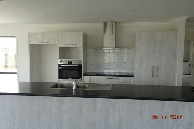 Photo of property in 3 Turnbridge Street, Pyes Pa, Tauranga, 3112