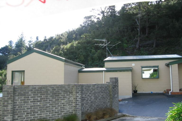 Photo of property in 131 Manuka Street, Stokes Valley, Lower Hutt, 5019