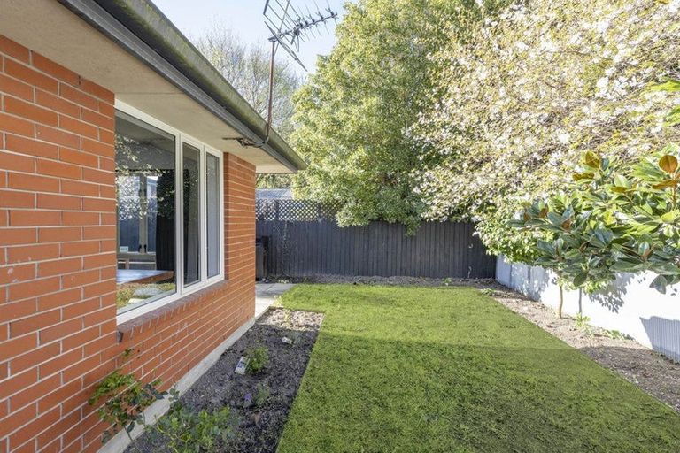Photo of property in 2/74 Russley Road, Russley, Christchurch, 8042