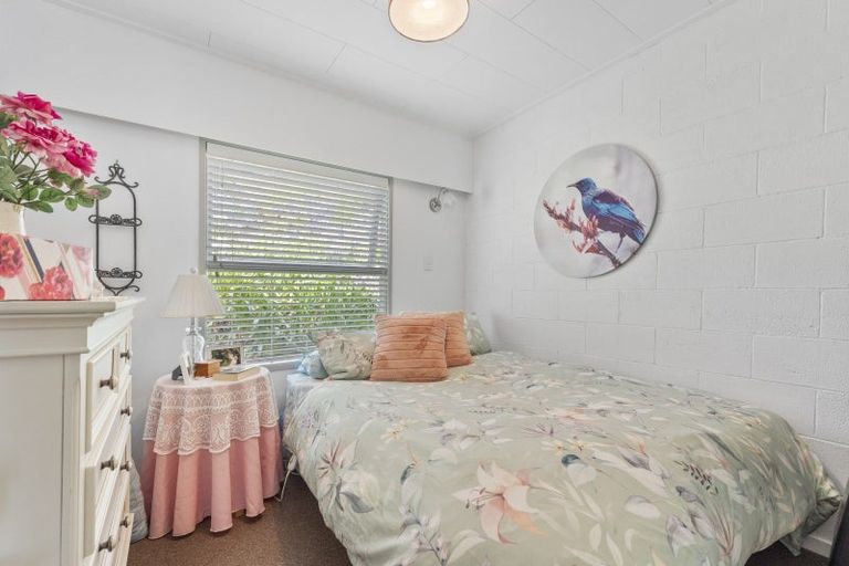 Photo of property in 73 Great North Road, Saint Johns Hill, Whanganui, 4501