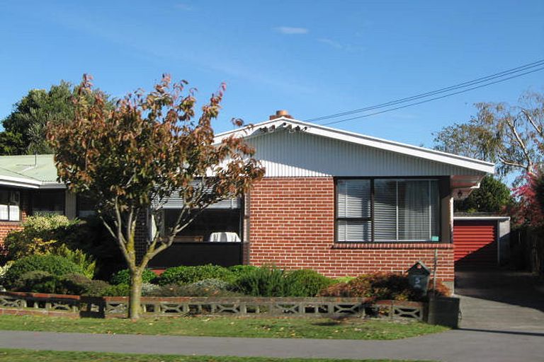Photo of property in 1/5 Garreg Road, Fendalton, Christchurch, 8052