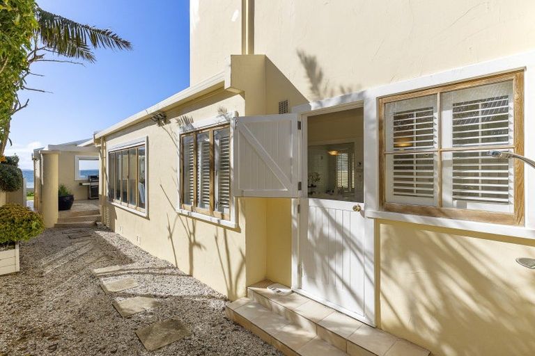 Photo of property in 9a Holiday Road, Milford, Auckland, 0620