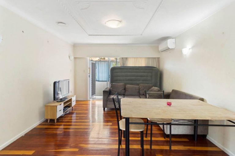 Photo of property in 2/142a Great South Road, Manurewa, Auckland, 2102