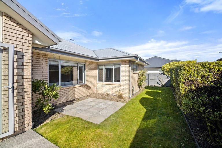 Photo of property in 10 Saint Peters Close, Woolston, Christchurch, 8062