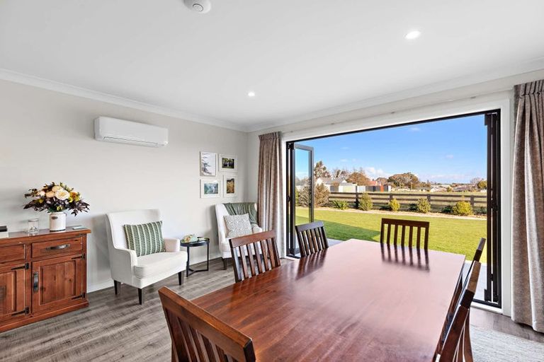 Photo of property in 3 George Street, Bulls, 4818