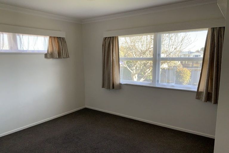 Photo of property in 3 Selwyn Street, Levin, 5510