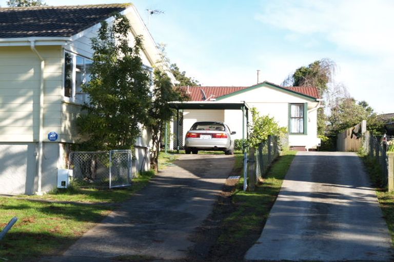 Photo of property in 5 Mcnaughton Avenue, Mangere East, Auckland, 2024