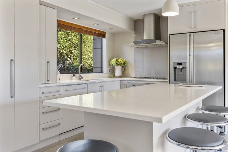 Photo of property in 3 Ingle Avenue, Waipahihi, Taupo, 3330