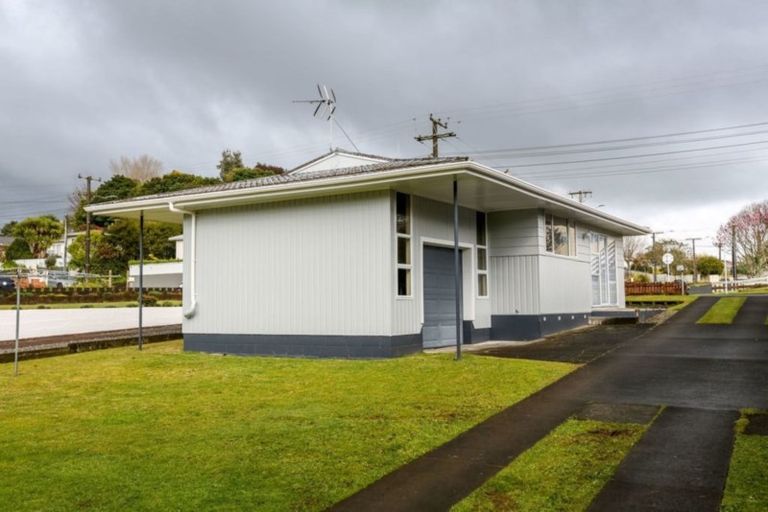 Photo of property in 21 Pembroke Street, Westown, New Plymouth, 4310