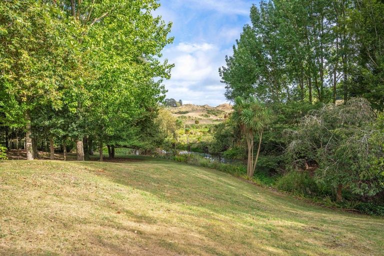 Photo of property in 184e Taylors Road, Otaki, 5583