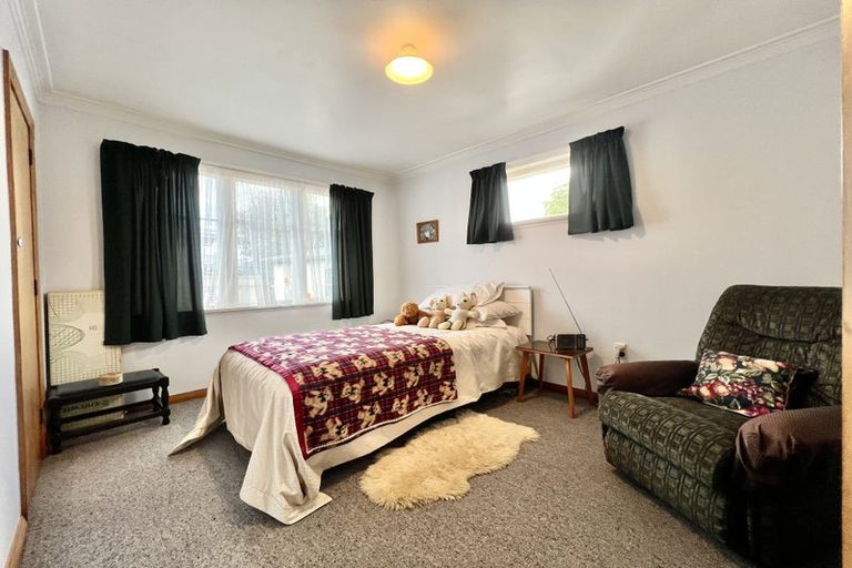 Photo of property in 24 Anglesey Place, Awapuni, Palmerston North, 4412