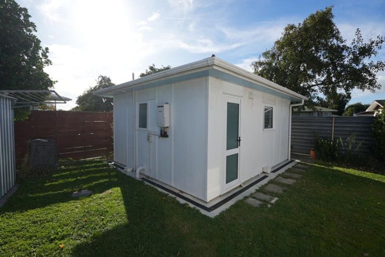 Photo of property in 19 Rhodes Drive, Kelvin Grove, Palmerston North, 4414