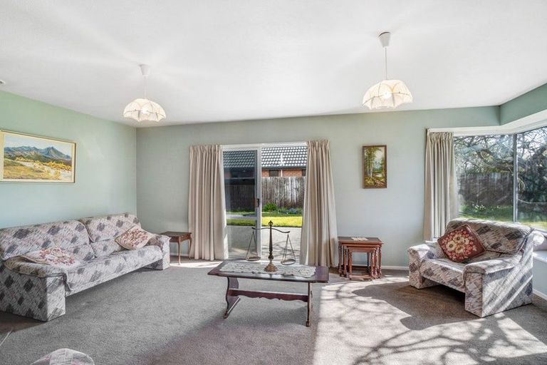 Photo of property in 12 Chartwell Close, Rangiora, 7400