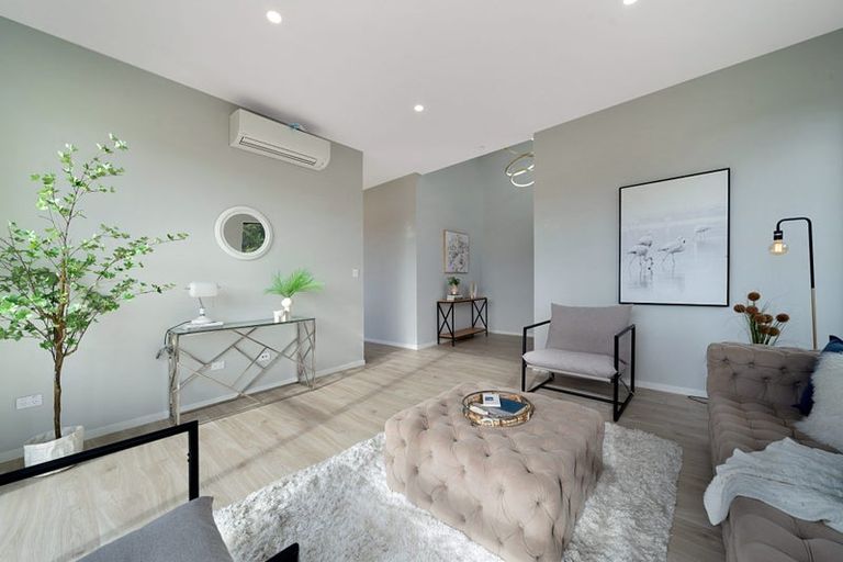 Photo of property in 41 Mcindoe Road, Kumeu, 0810