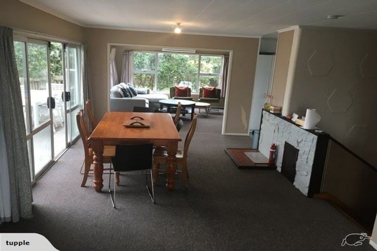 Photo of property in 14 Eruini Street, Waikanae Beach, Waikanae, 5036