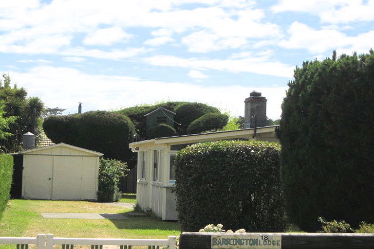 Photo of property in 18 Kiwi Avenue, Waikuku Beach, 7473