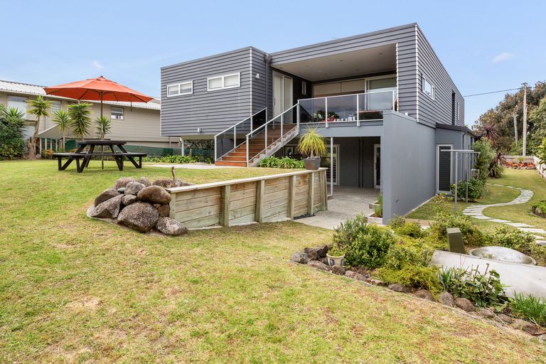 Photo of property in 23 Wehiwehi Road, Matapouri, Whangarei, 0173