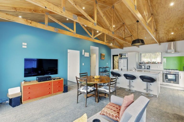 Photo of property in 73 Mould Street, Waitara, 4320