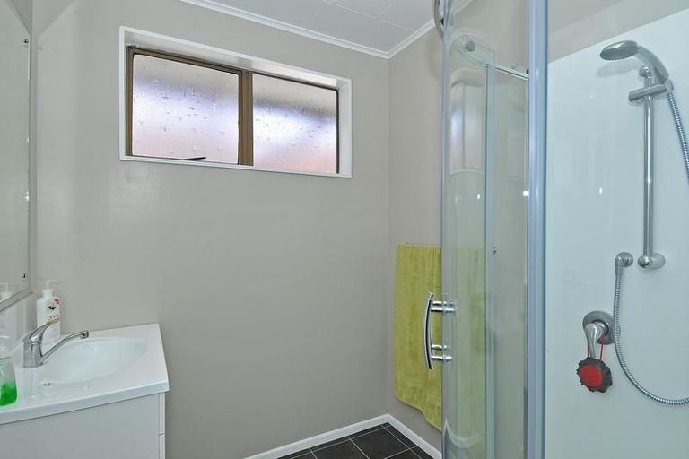 Photo of property in 9a Crystal Grove, Birchville, Upper Hutt, 5018