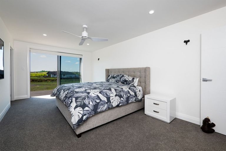 Photo of property in 2 Fernbird Grove, Kerikeri, 0294